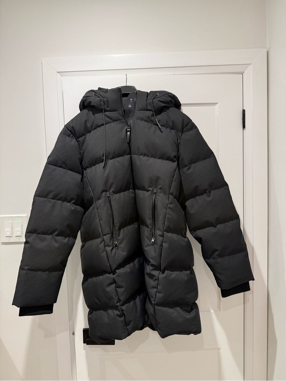 New Rudsak atelier noir Black Hooded down Jacket
